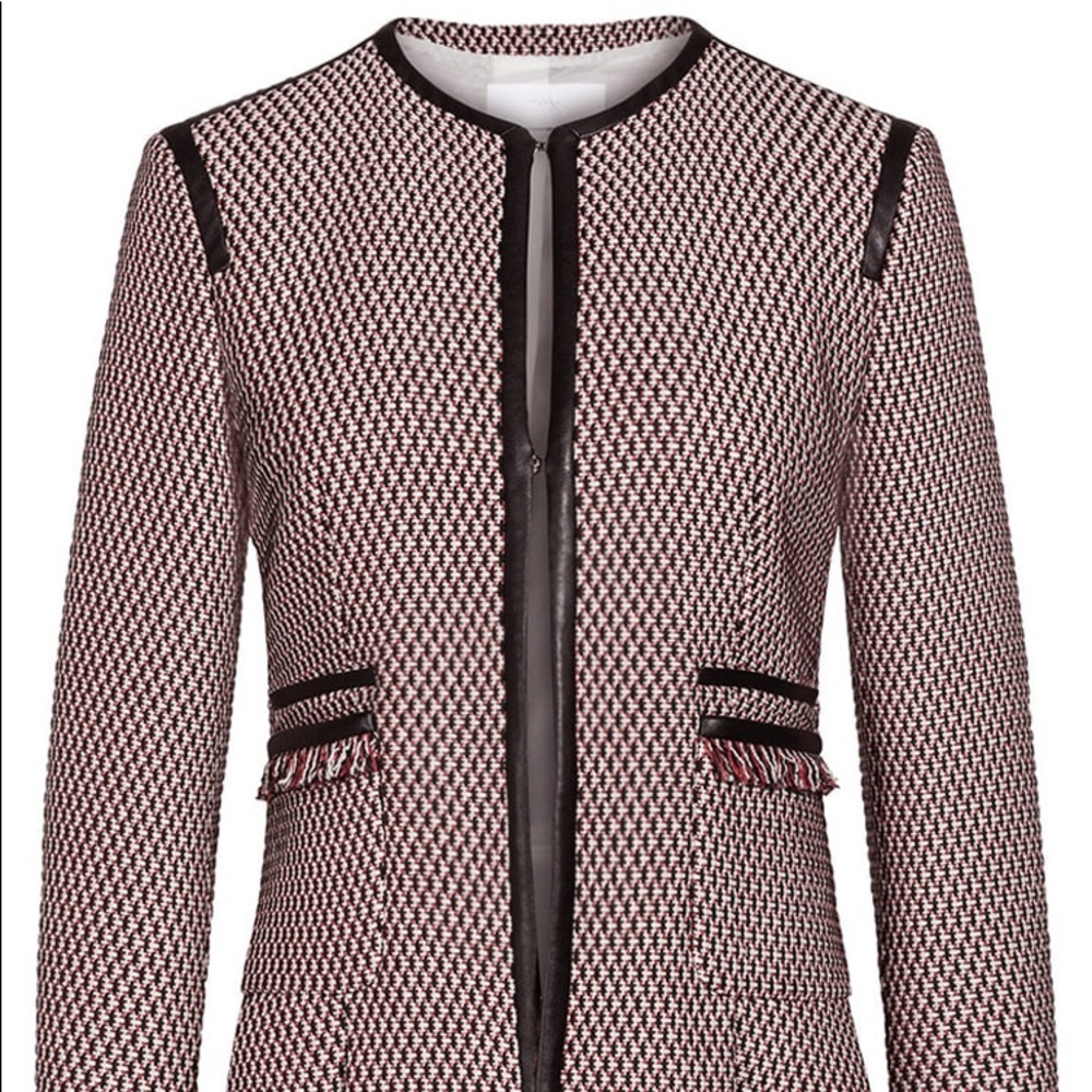 💜HP💜 HUGO BOSS vegan leather piping
